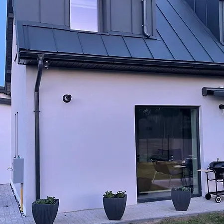 Koniec Swiata Dom 84m2 Z Balia I Basenem Na Wylacznosc Сasa de vacaciones Mikołajki