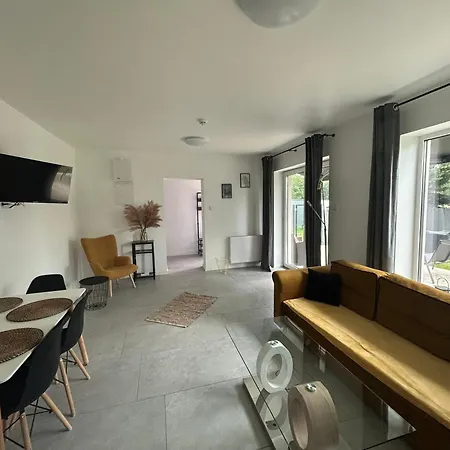 Сasa de vacaciones Koniec Swiata Dom 84m2 Z Balia I Basenem Na Wylacznosc Mikołajki